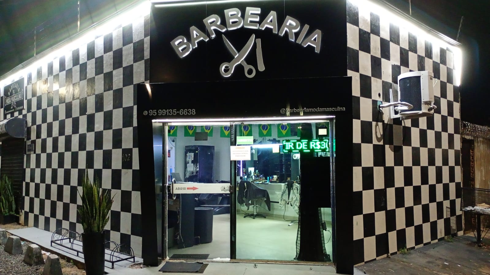 Interior da barbearia
